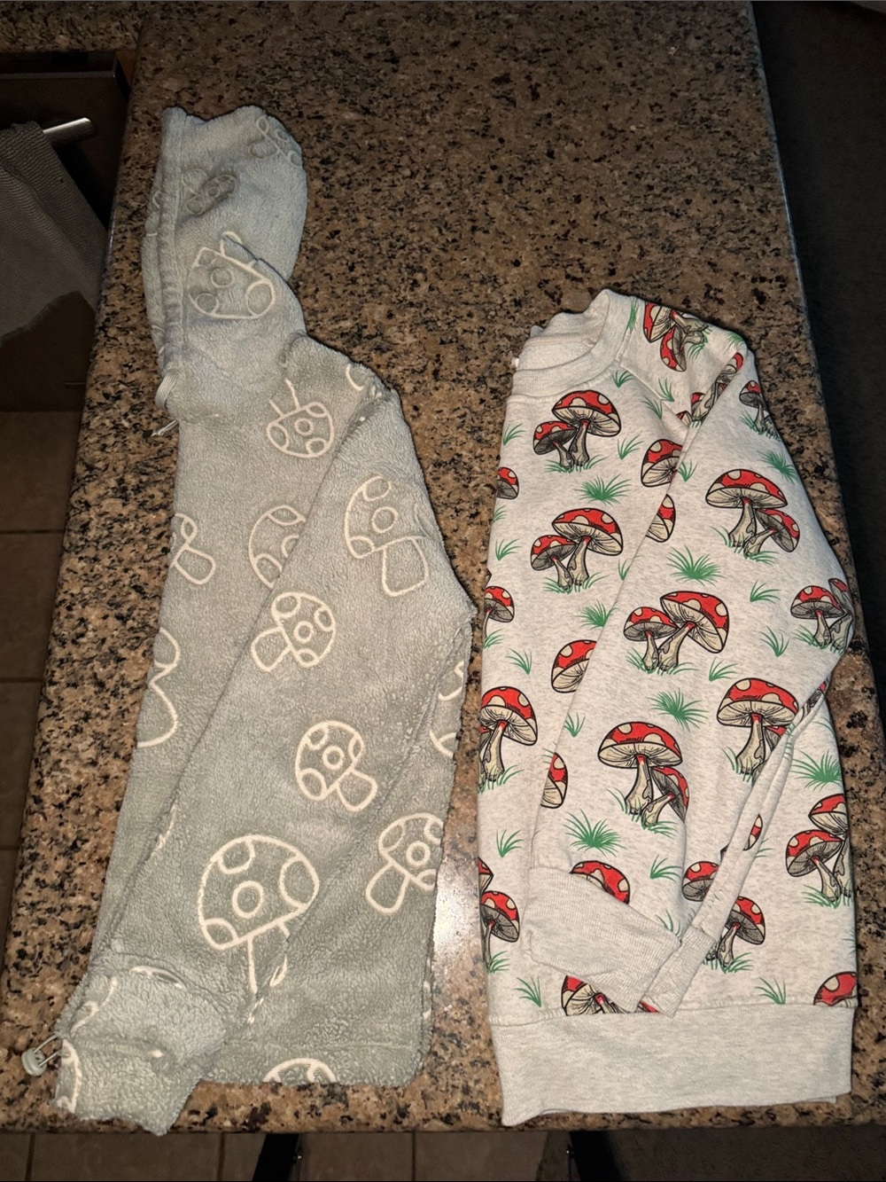 🍄 Cute Cottagecore Mushroom Sweater Bundle - Set of 2 🍄Medium